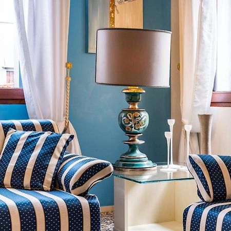 Friari Suite-Luxury Apt. Close To Rialto Bridge البندقية المظهر الخارجي الصورة